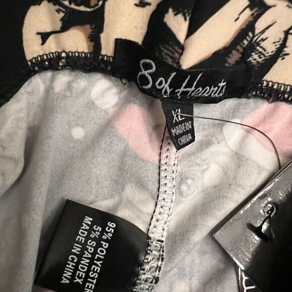 NWT women’s super soft pug Christmas Leggings. Size XL. - Picture 5 of 5